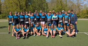 photo de groupe de charenton triathlon au triathlon de fresnes